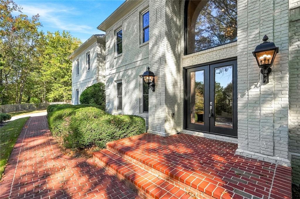535 Francis Pointe