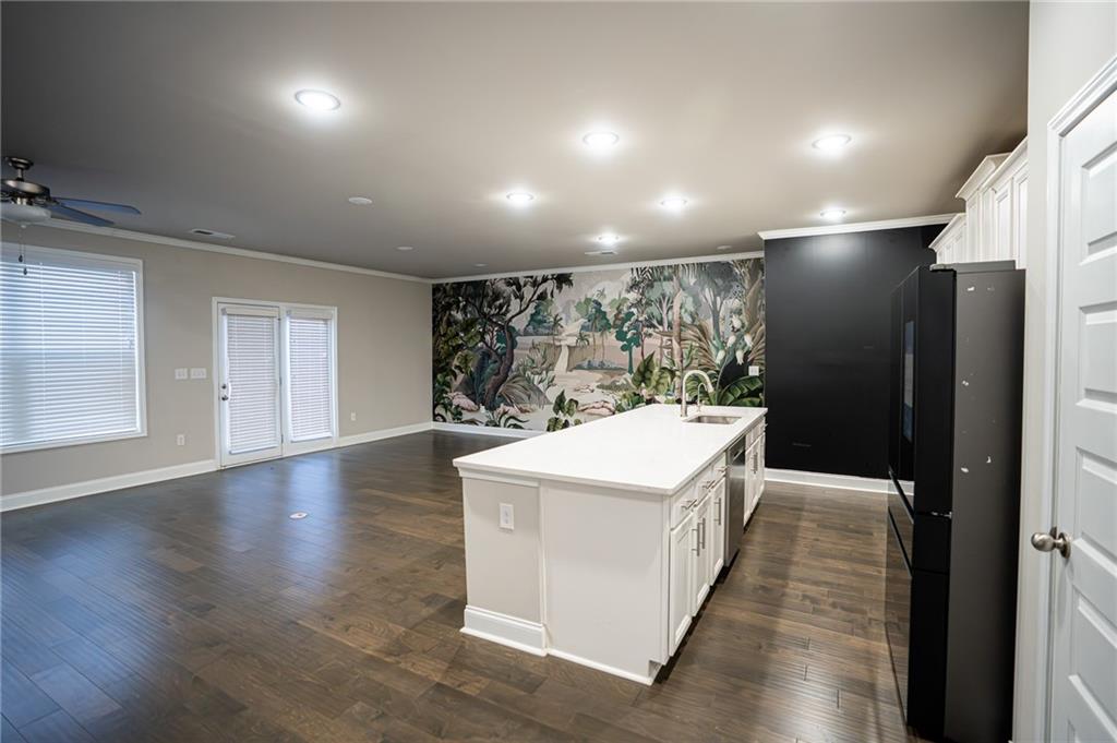 2215 Manor Pointe Drive