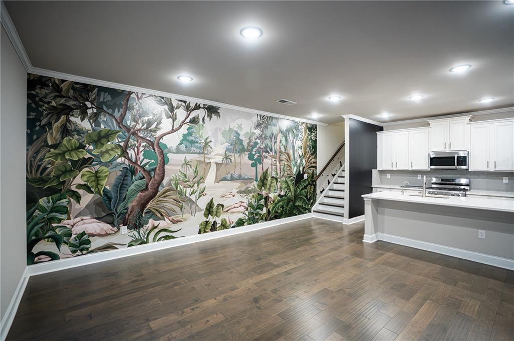 2215 Manor Pointe Drive