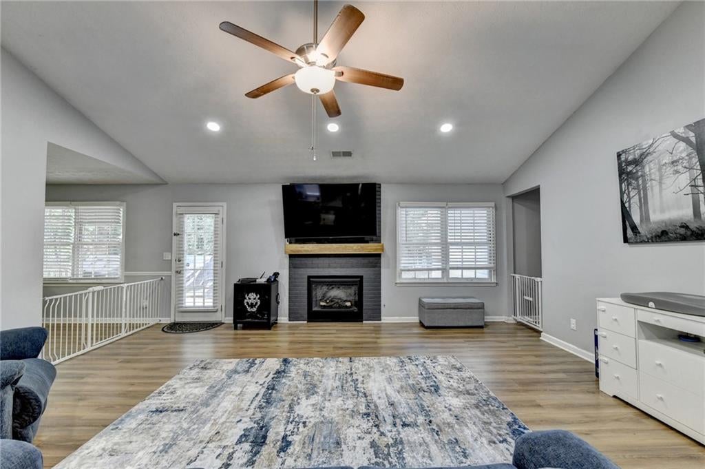 1921 Shady Creek Lane