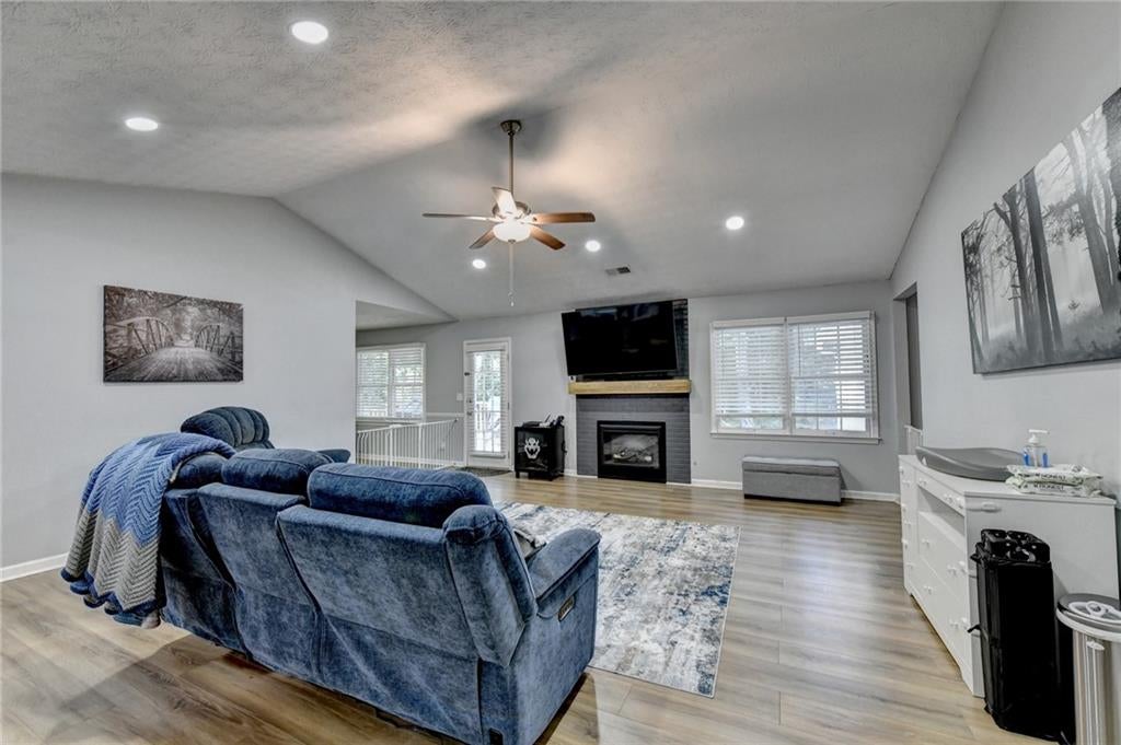 1921 Shady Creek Lane