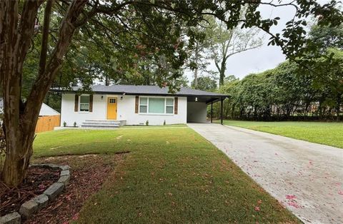 530 Park Valley Drive Atlanta GA 30318