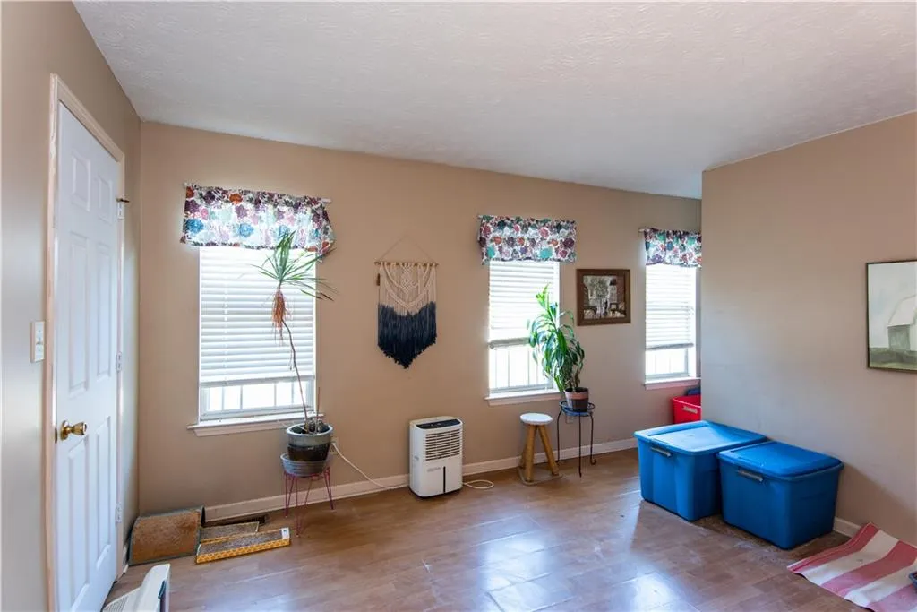 Norcross, Georgia 30093, United States, 2 Bedrooms Bedrooms, ,3 BathroomsBathrooms,Residential,Active,238108