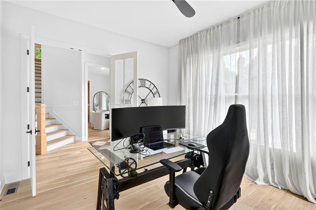CAMBRIDGE WALK - Residential