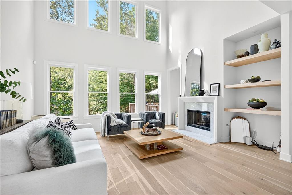 CAMBRIDGE WALK - Residential