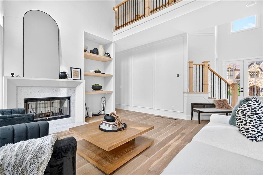 CAMBRIDGE WALK - Residential