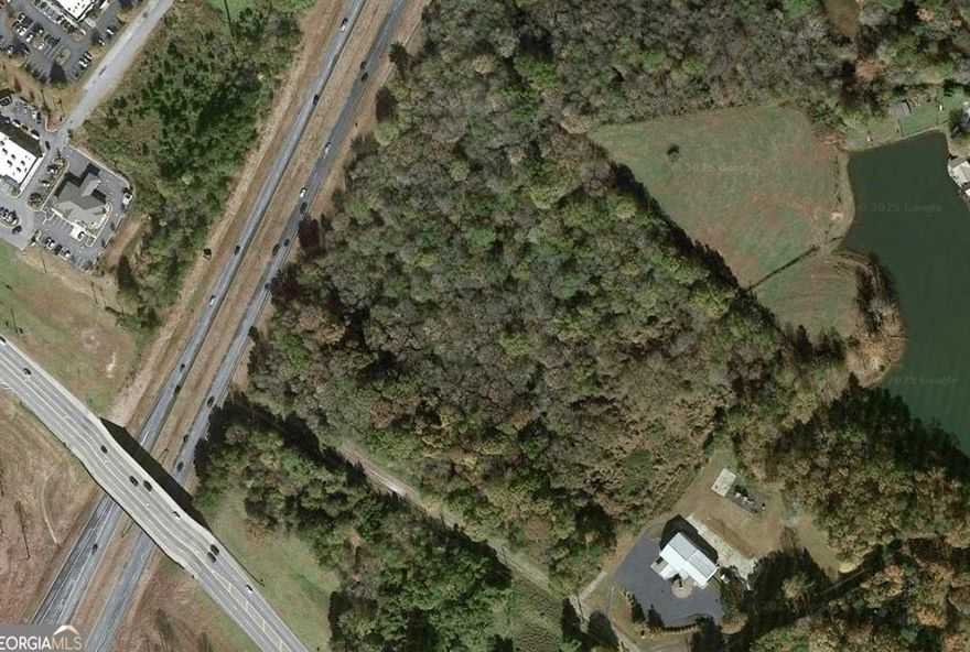 Prime 13.1 Acres of Commercial Property at the intersection of GA-365/US-23 and US-441-BUS in Cornelia. Ideal location for hotel, shopping plaza, medical facility, multi-use, housing, warehouse, or industrial facility. Zoned HI in Habersham County, the property is level and ready to be developed.