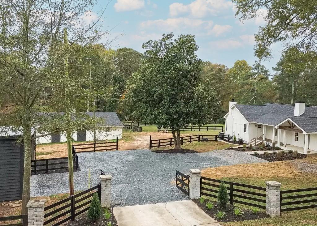 15585 Thompson Road, Alpharetta, GA, 30004 1 15585 Thompson Road