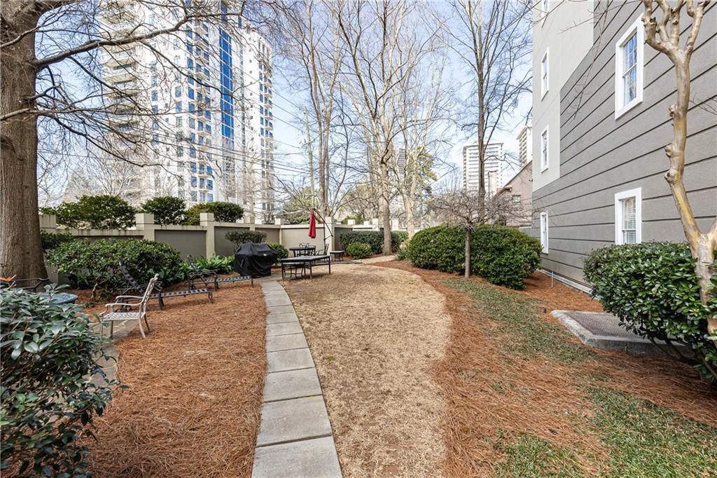 2499 Peachtree Road #504, Atlanta, Georgia image 28