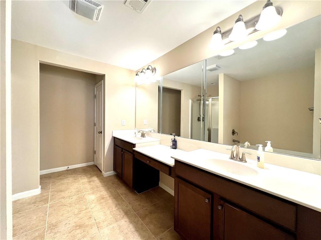 4125 Madison Bridge Drive, Suwanee, Georgia image 13