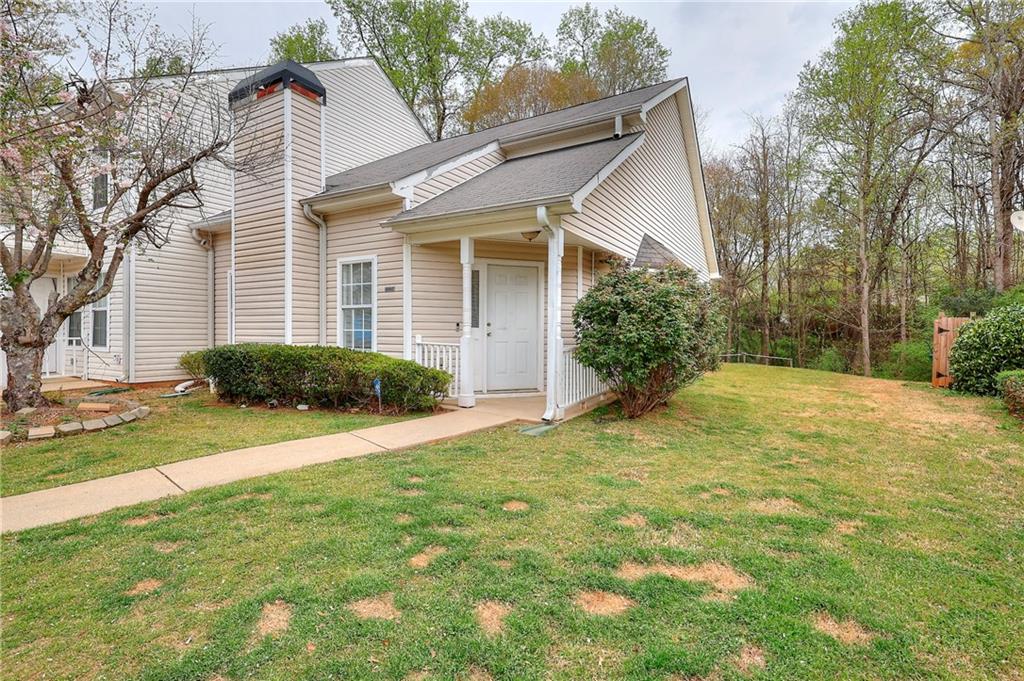 6502 Wellington Chase Court, Lithonia, Georgia image 2