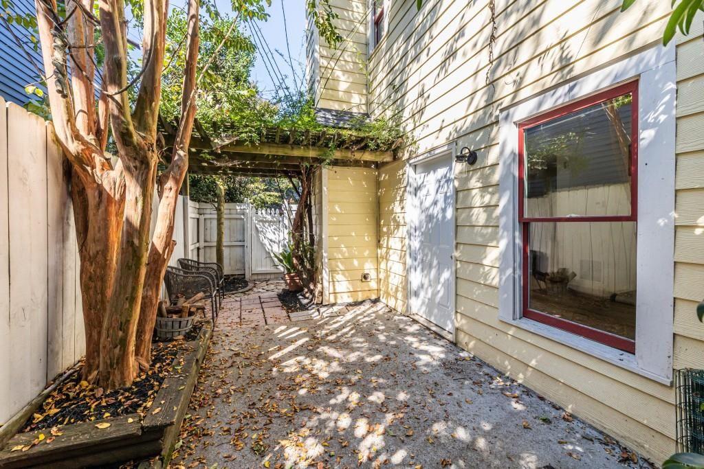 320 Glenwood Avenue