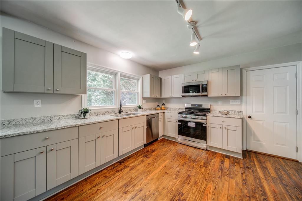 1399 Pollard Drive, Atlanta, Georgia image 13
