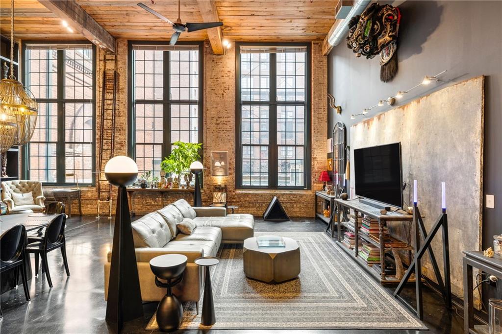 170 Boulevard SE E112