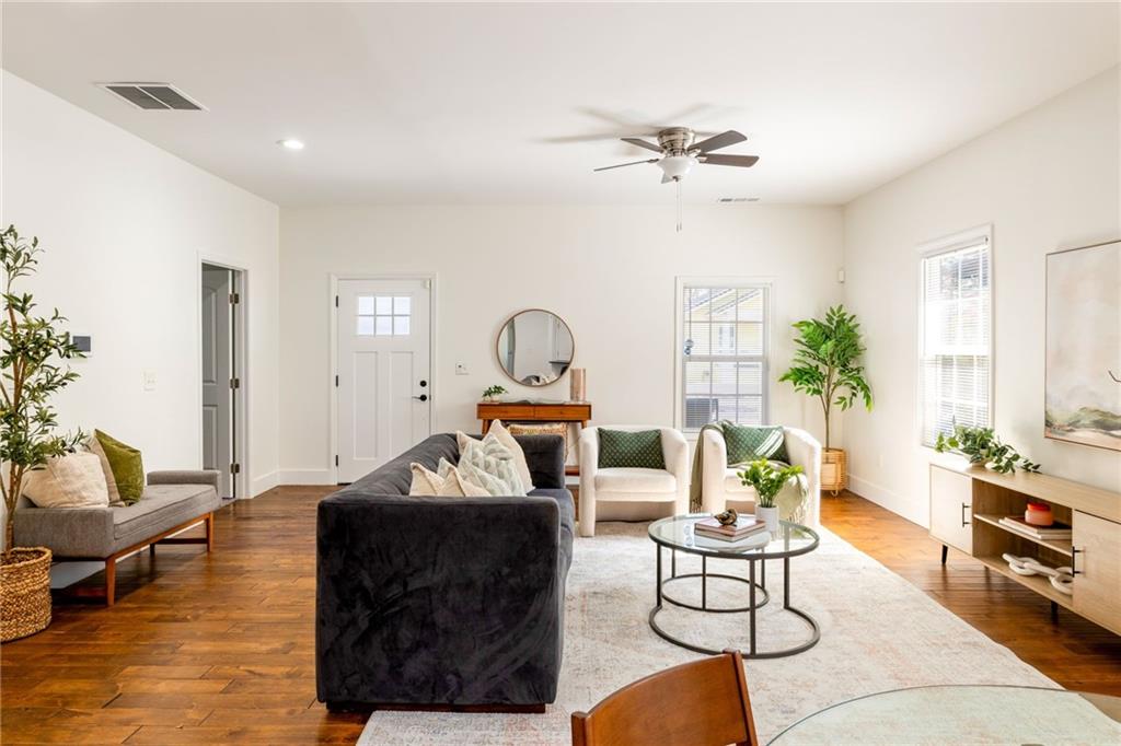 1247 Princess Avenue SW