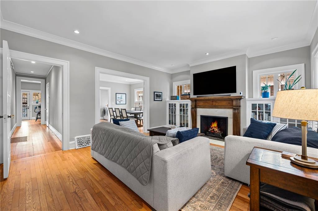 972 Virginia Avenue NE