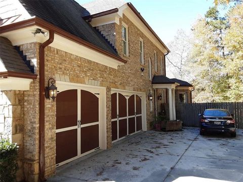 A home in Dacula