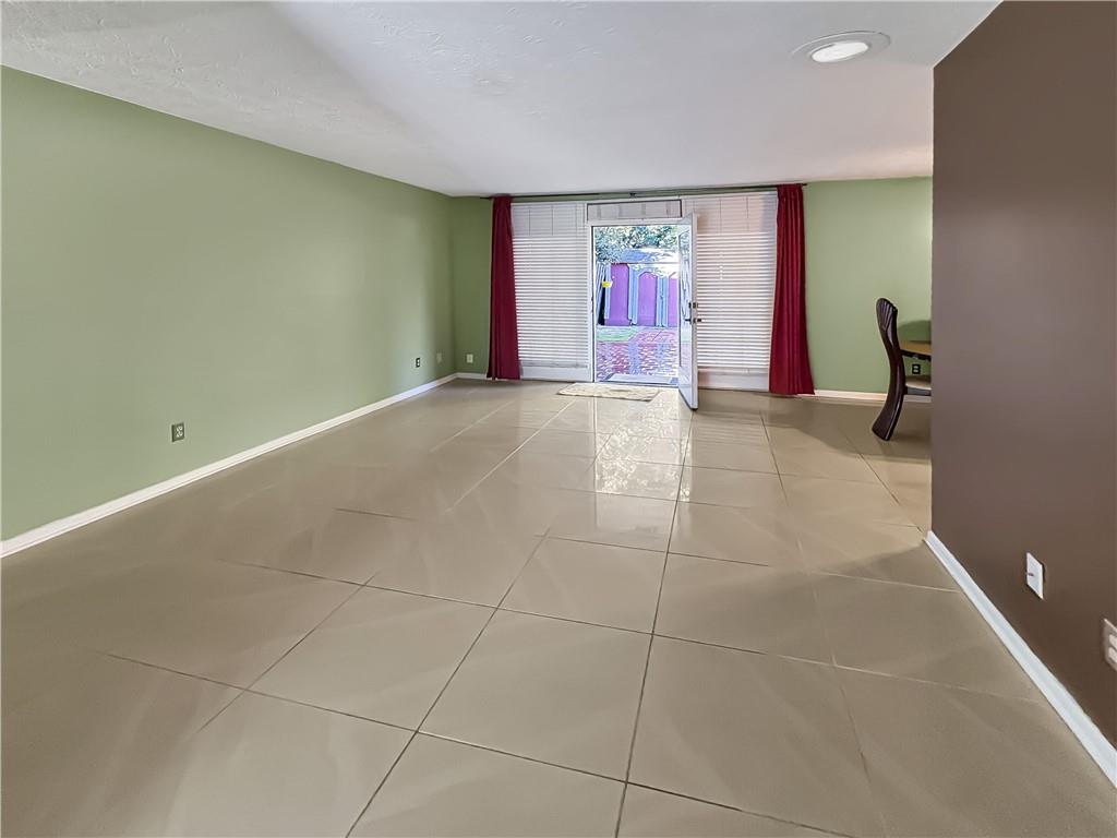 105 Governors Drive