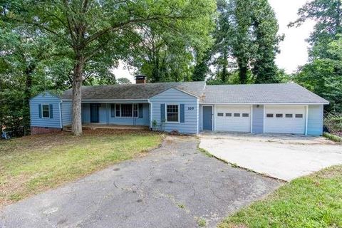 Homes For Sale - 100 Ridgewood Drive<br/> Rockmart, GA 30153