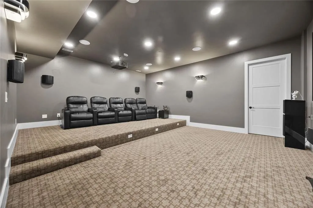 Fayetteville, Georgia 30214, United States, 5 Bedrooms Bedrooms, ,5 BathroomsBathrooms,Residential,Active,236387