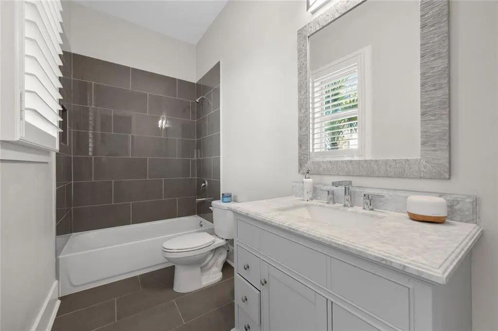 Fayetteville, Georgia 30214, United States, 5 Bedrooms Bedrooms, ,5 BathroomsBathrooms,Residential,Active,236387