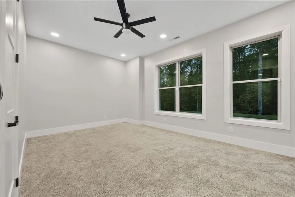 Fayetteville, Georgia 30214, United States, 5 Bedrooms Bedrooms, ,5 BathroomsBathrooms,Residential,Active,236387