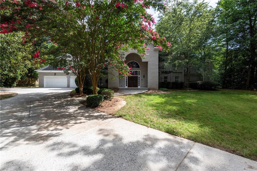 680 W Paces Ferry Road NW