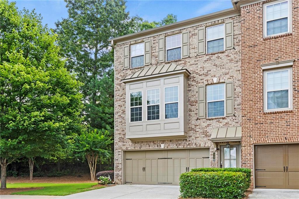 5440 Willow Oak Drive