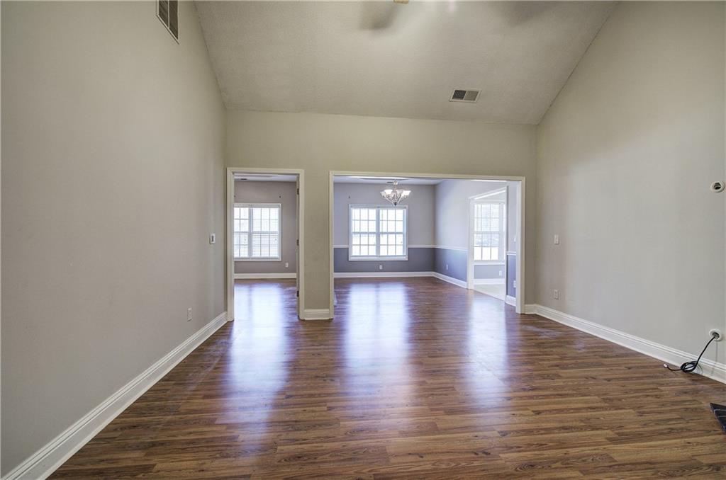2500 ROSEHILL Circle
