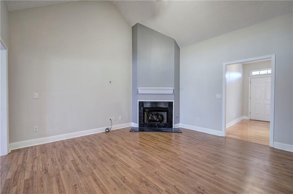 2500 ROSEHILL Circle