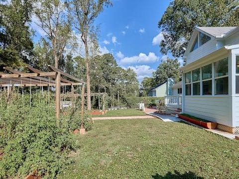 A home in Lilburn