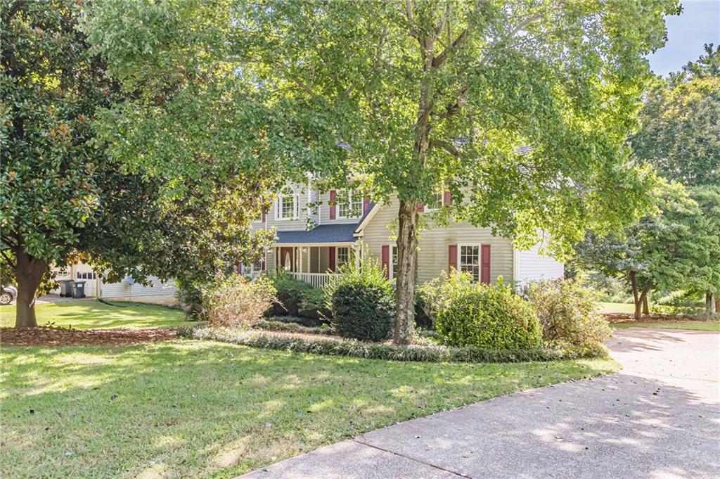 170 Lakeview Lane