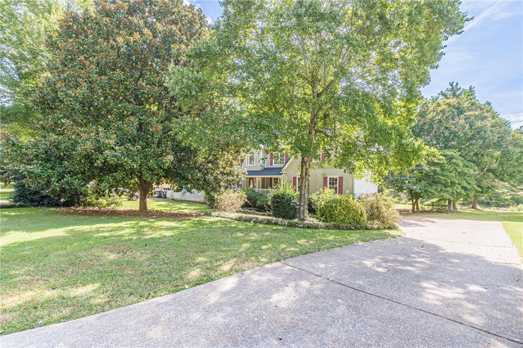 170 Lakeview Lane