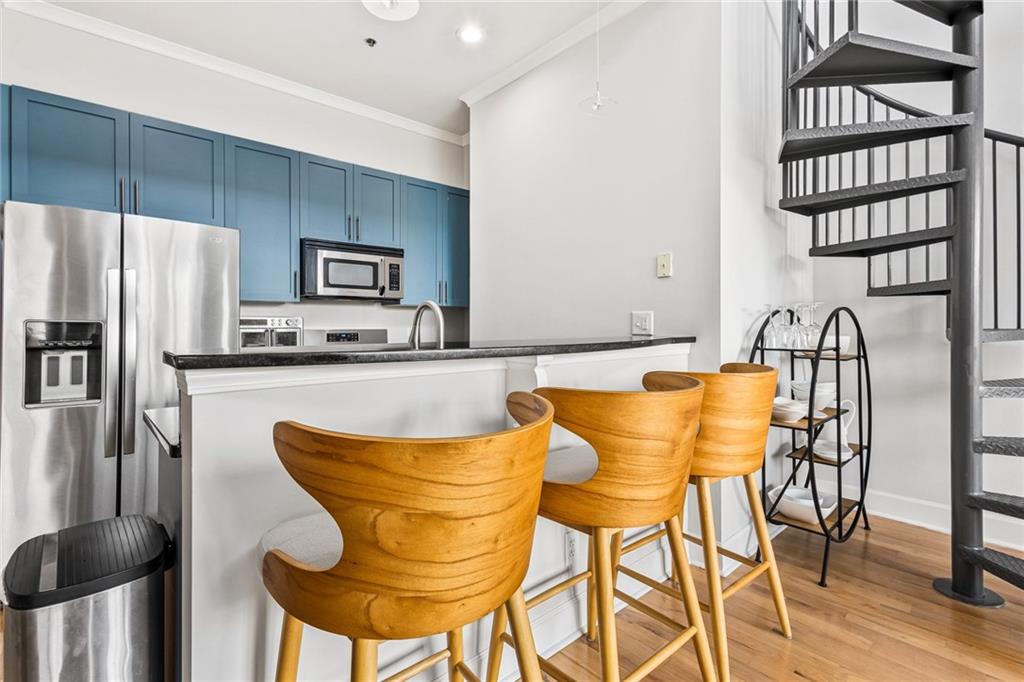 384 Ralph Mcgill Boulevard NE 405