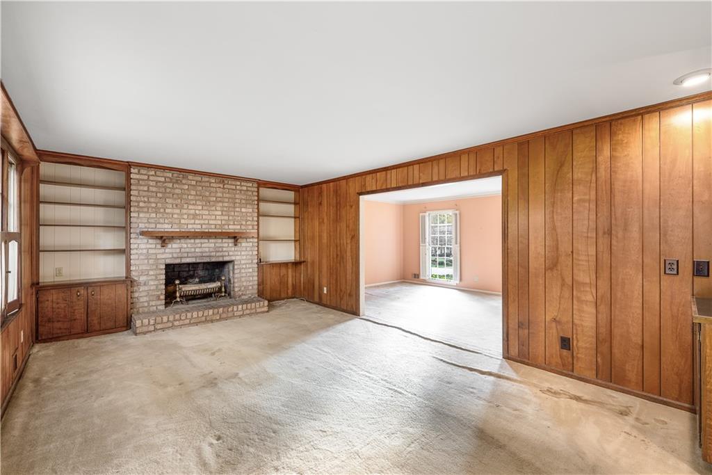 1896 Olde Village Run