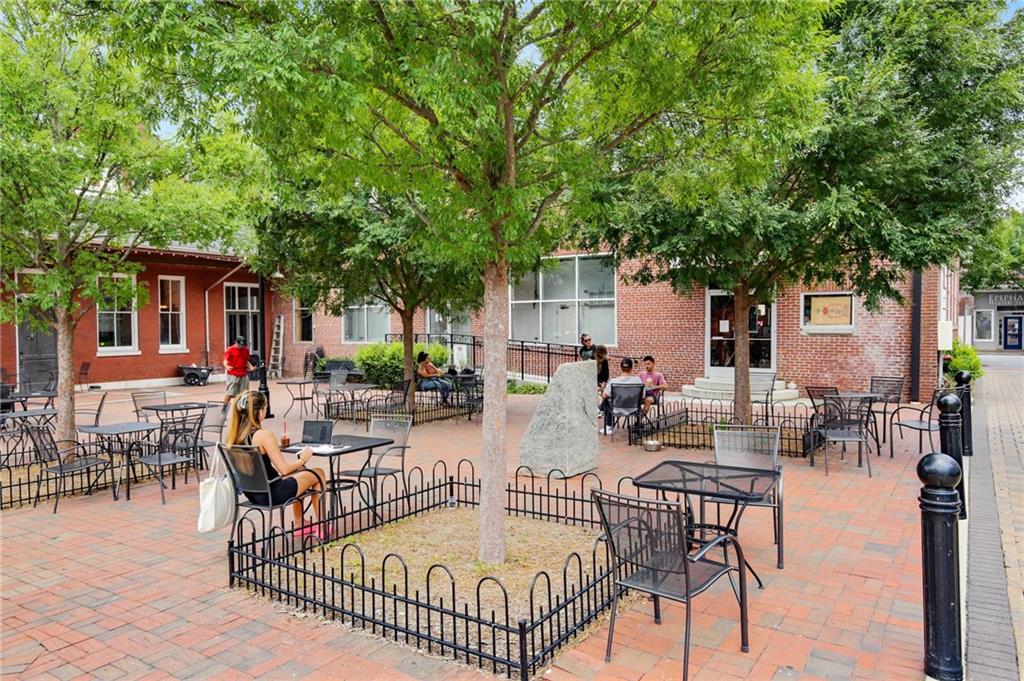 Lee's Crossing - Residential