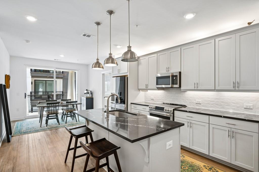 371 Grant Circle SE 1823