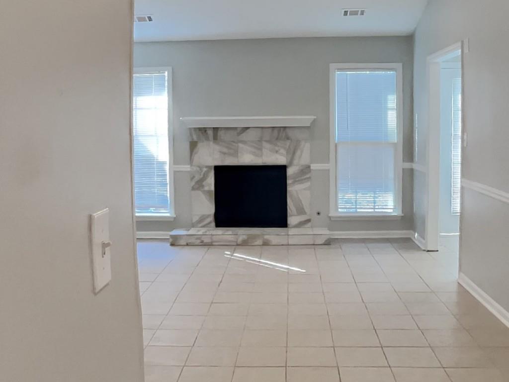 4465 Kent Road