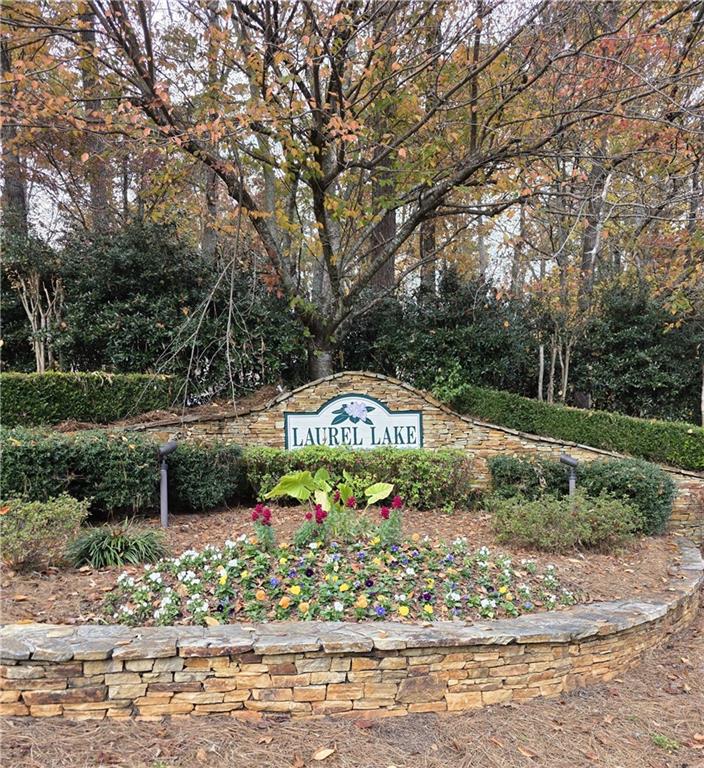 Laurel Lake - Residential