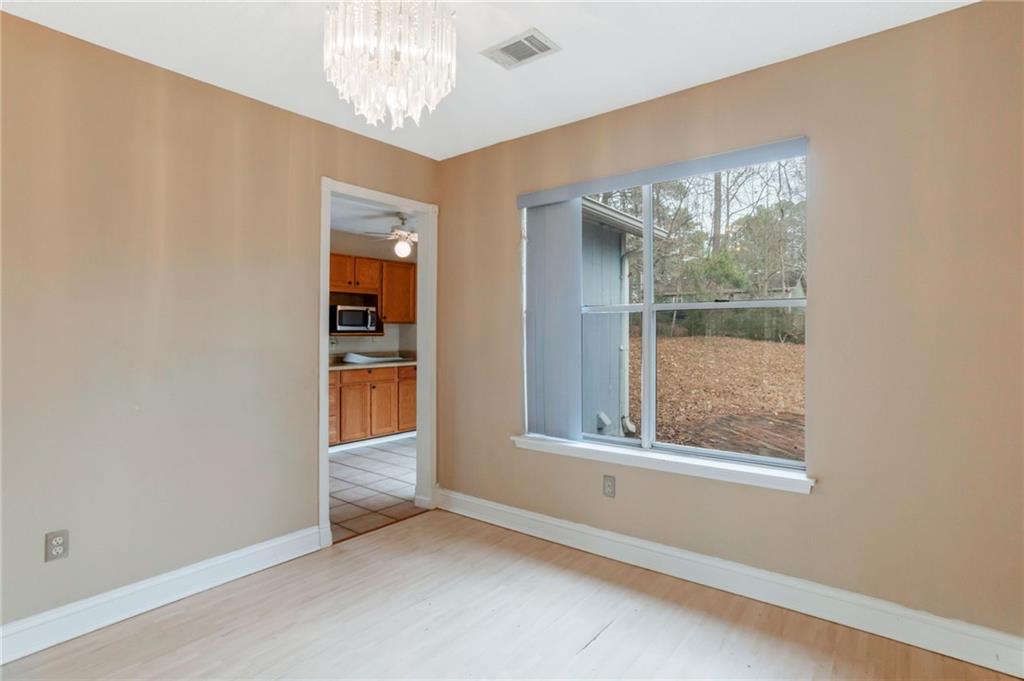 1530 Pin Oak Lane SE