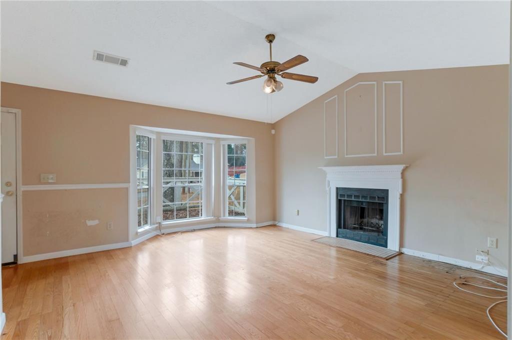 1530 Pin Oak Lane SE