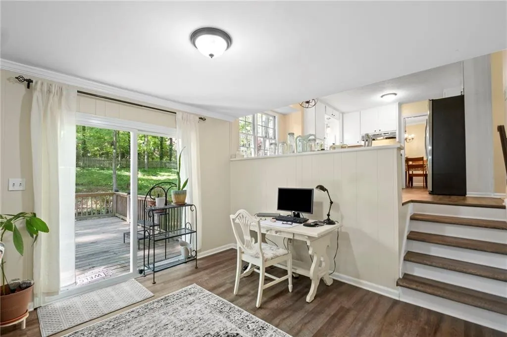 Roswell, Georgia 30075, United States, 4 Bedrooms Bedrooms, ,3 BathroomsBathrooms,Residential,Active,114934