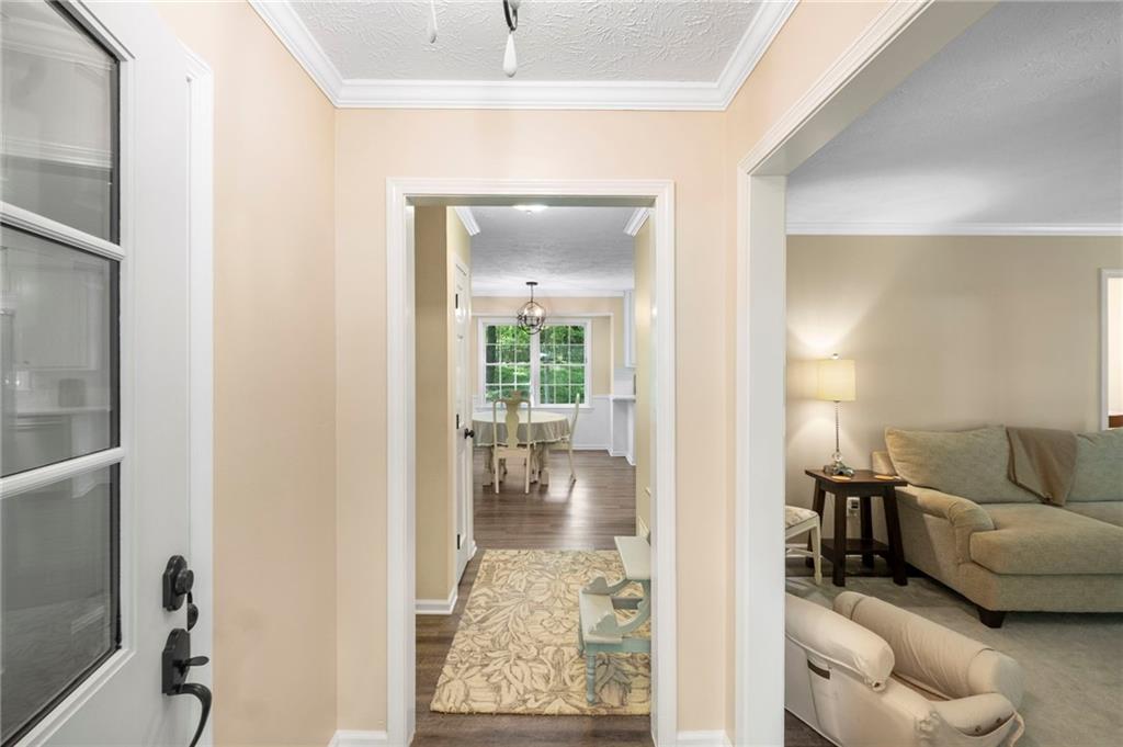 4628 Mountain Creek Drive, Roswell, Georgia image 3