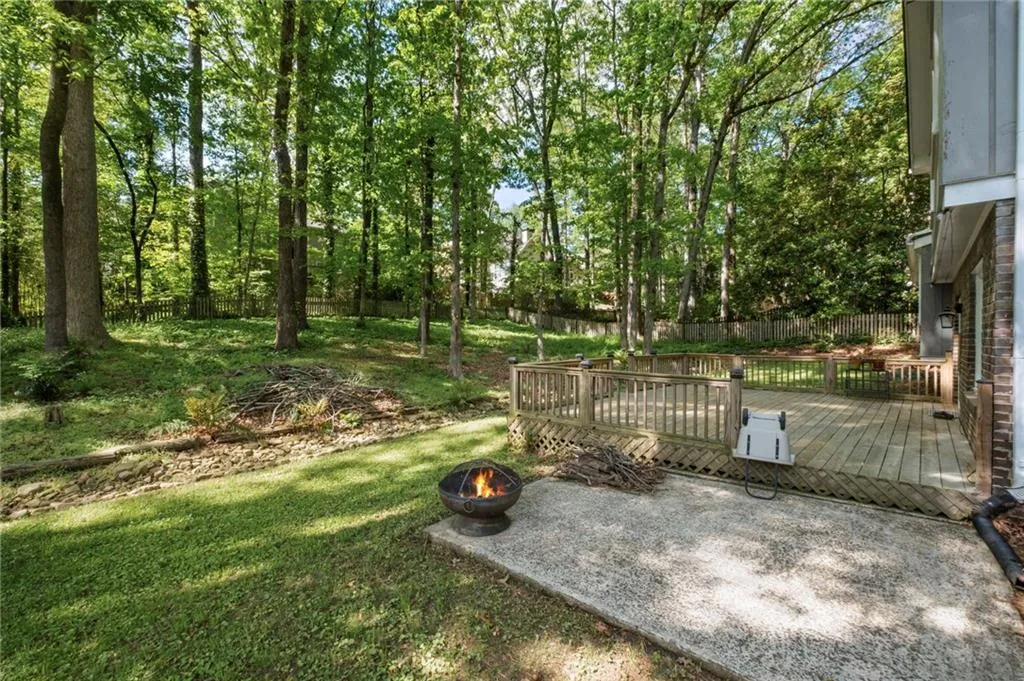 Roswell, Georgia 30075, United States, 4 Bedrooms Bedrooms, ,3 BathroomsBathrooms,Residential,Active,114934