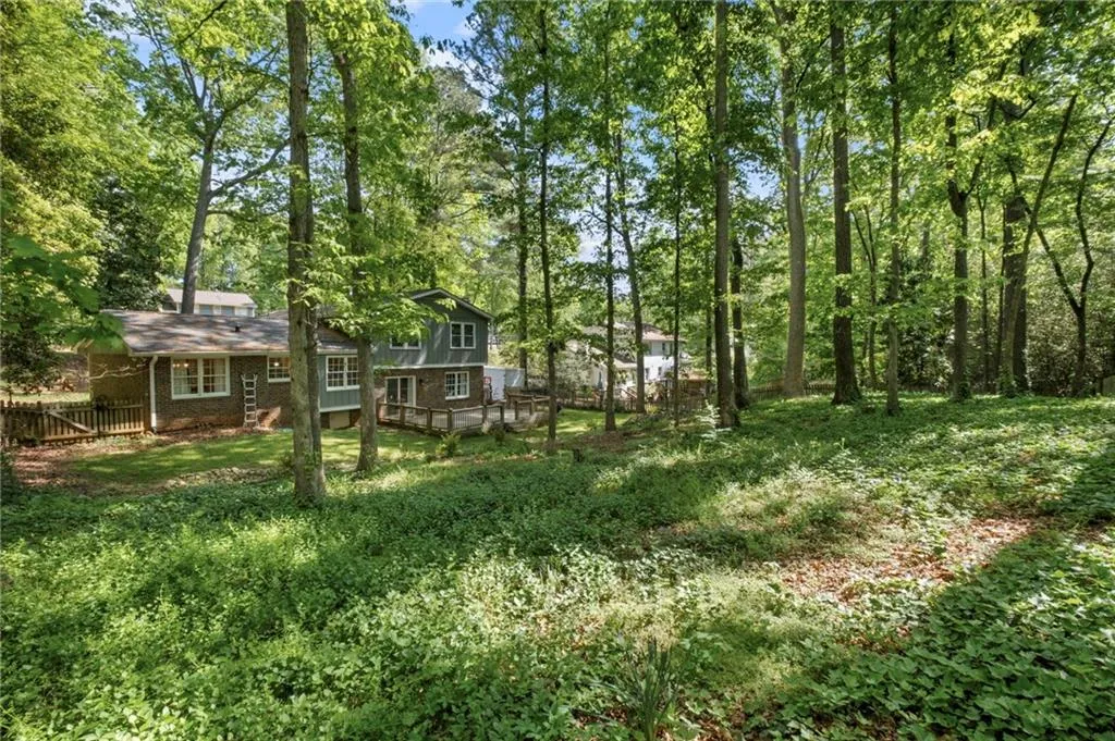 Roswell, Georgia 30075, United States, 4 Bedrooms Bedrooms, ,3 BathroomsBathrooms,Residential,Active,114934