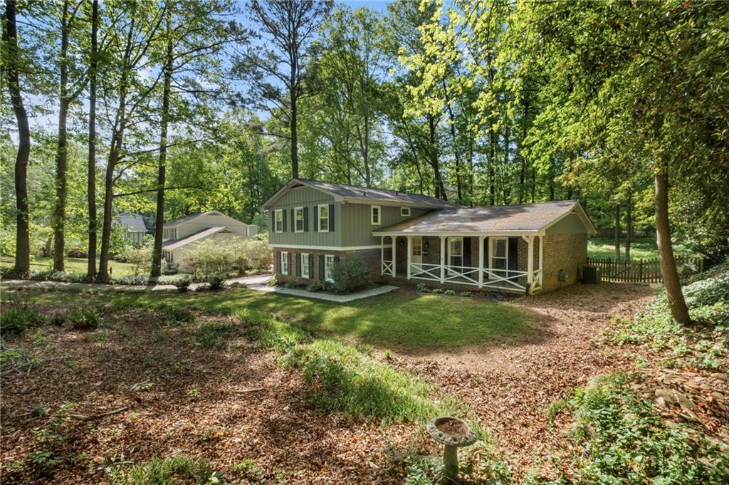 4628 Mountain Creek Drive, Roswell, Georgia image 2