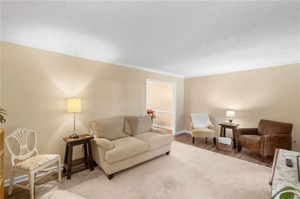 Roswell, Georgia 30075, United States, 4 Bedrooms Bedrooms, ,3 BathroomsBathrooms,Residential,Active,114934