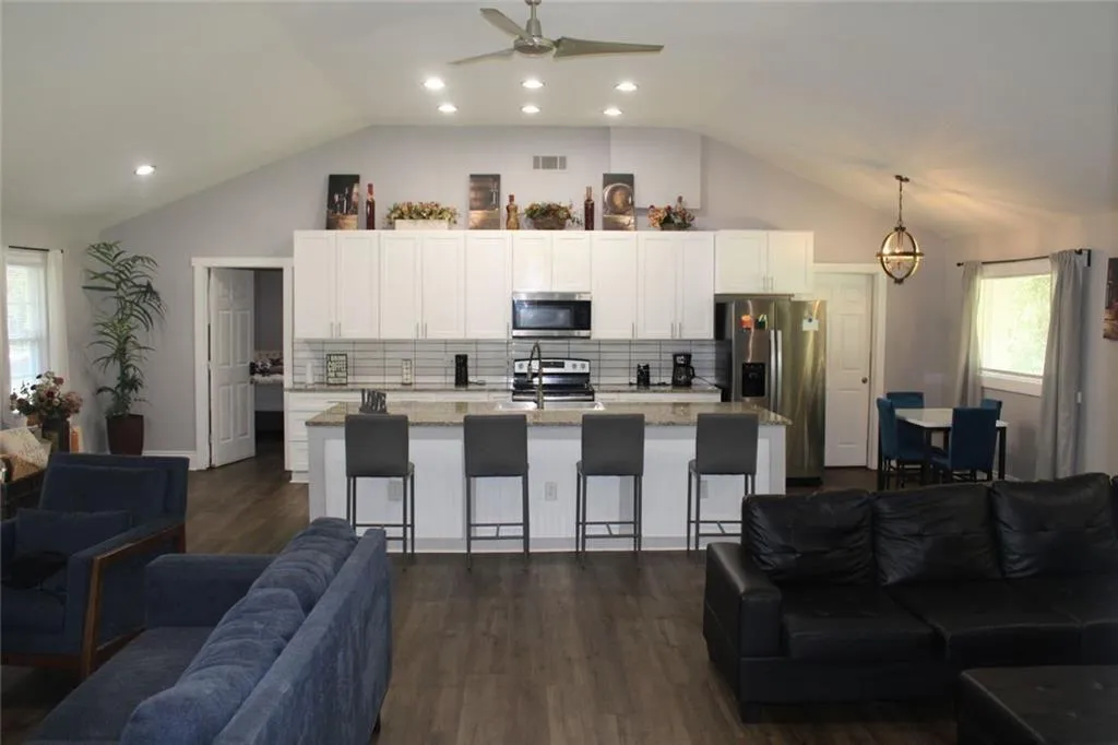 South Fulton, Georgia 30337, United States, 4 Bedrooms Bedrooms, ,3 BathroomsBathrooms,Residential,Active,207261