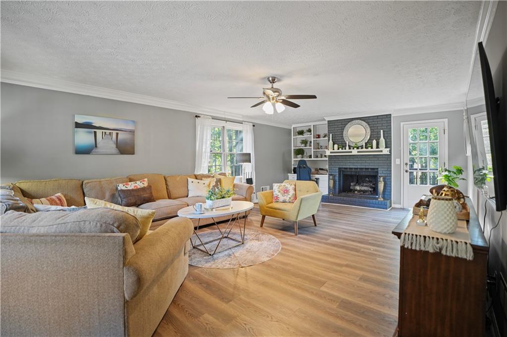 4880 Racquet Court