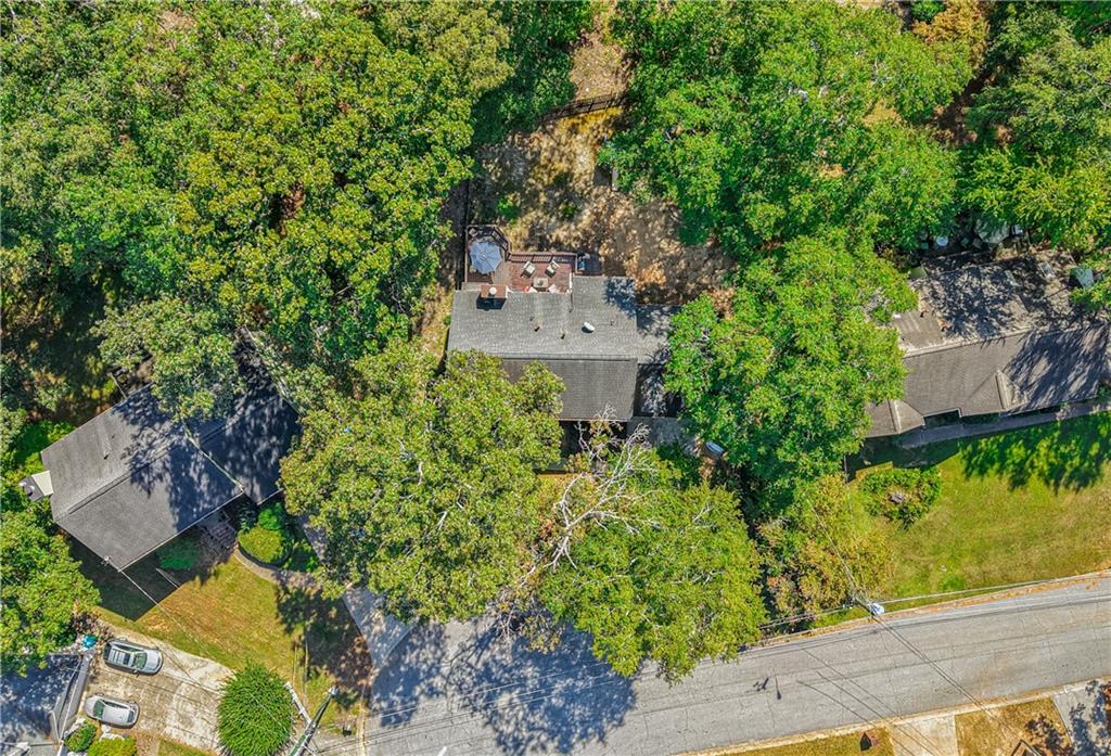 4880 Racquet Court